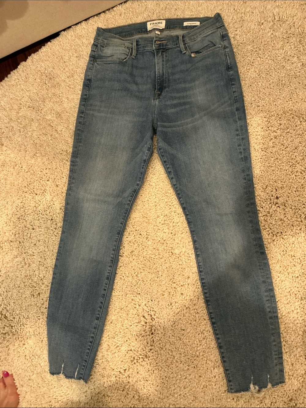 Frame Denim Le Skinny Jeans 
size 31